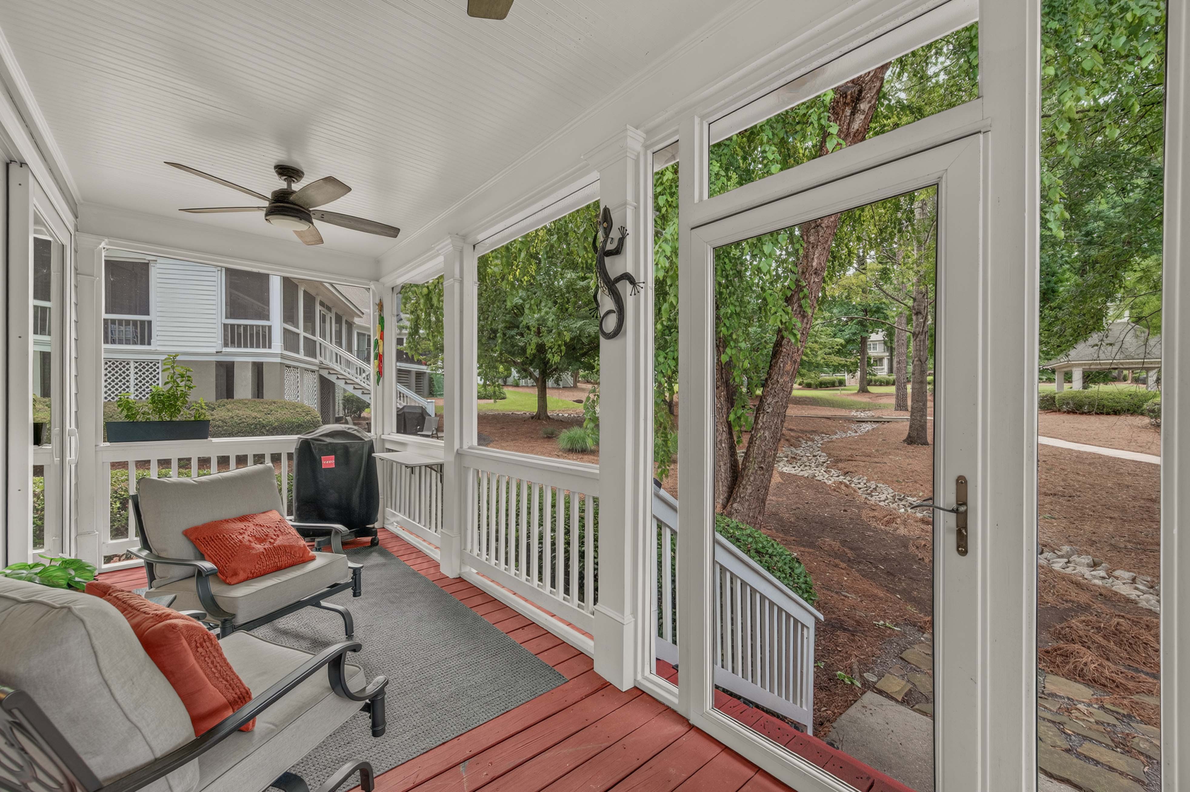 1040 Village Loop image 9